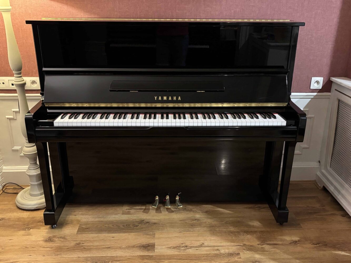 Yamaha U1-2
